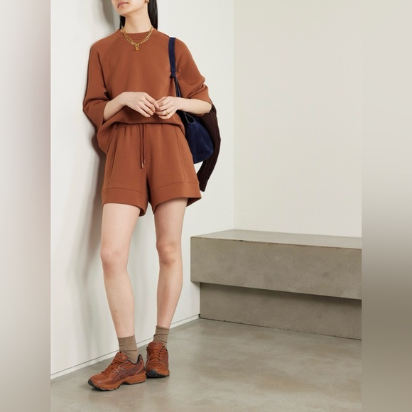 Varley Atrium jersey drawstring shorts in brown - Picture 2 of 6